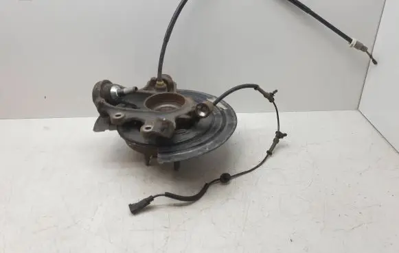 Dodge Durango Rear wheel hub 04877113AC 04877113 04877113-AC