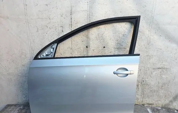 Skoda Rapid (NH) Front door 5JA831311