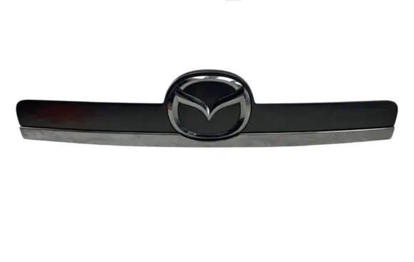 Tailgate trim