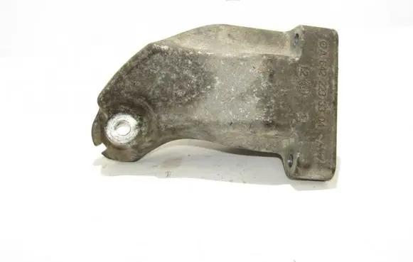 Mercedes-Benz E W212 Engine mounting bracket a6422233304