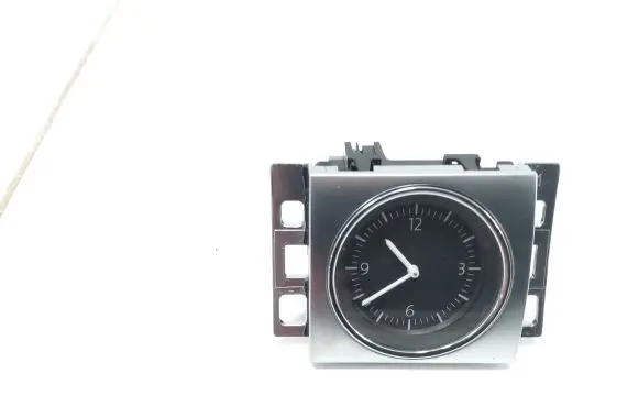 Volkswagen PASSAT B7 Clock 3AA919204A