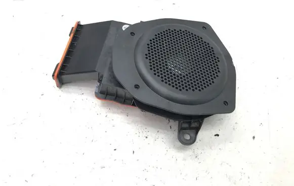 BMW X1 U11 Subwoofer speaker 9878330
