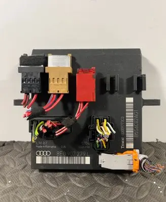 Audi A4 S4 B7 8E 8H Central body control module 8E0907279L