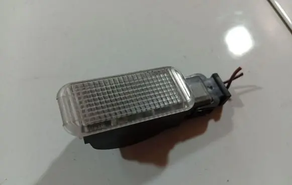 Volkswagen PASSAT B5.5 Other interior light 3B0947415B