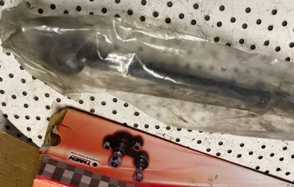 Steering tie rod