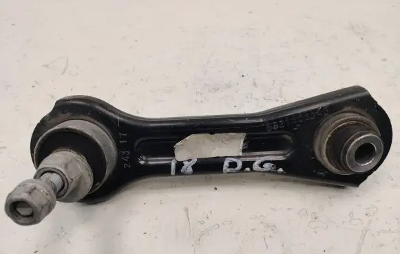Chrysler Pacifica Rear control arm 68218020AD 68218020AC 68579813AA