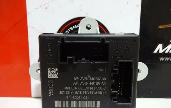 Volvo S60 Door control unit/module AV6N14C237BB 31343148