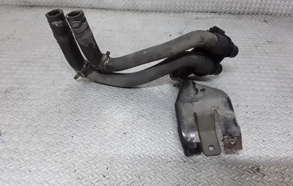 Ford Mondeo MK IV Engine coolant pipe/hose