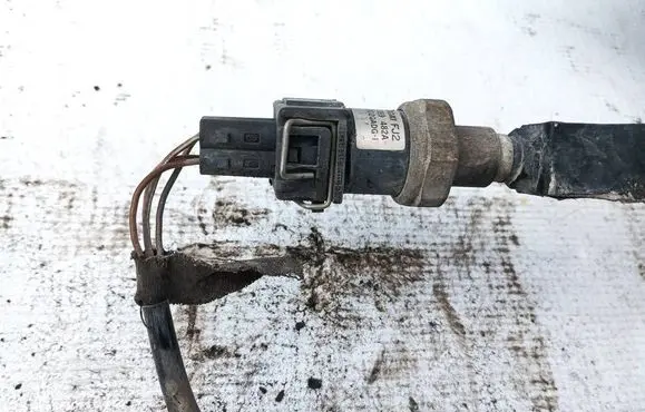 Audi A4 S4 B5 8D Air conditioning (A/C) pressure sensor 8d0959482a 302qadg