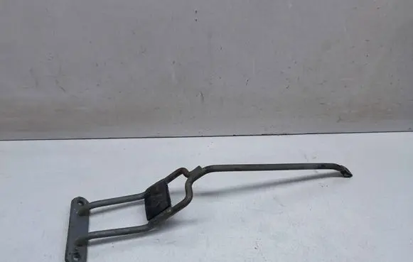 BMW 3 E90 E91 Radiator support slam panel bracket 7116693