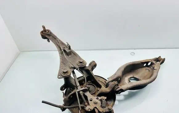 Toyota Auris E180 Rear wheel hub 