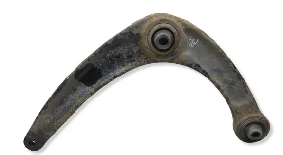Citroen DS4 Front lower control arm/wishbone 