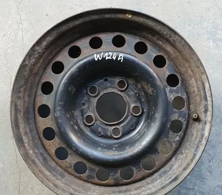 Mercedes-Benz E W124 R15 steel rim 2024000002
