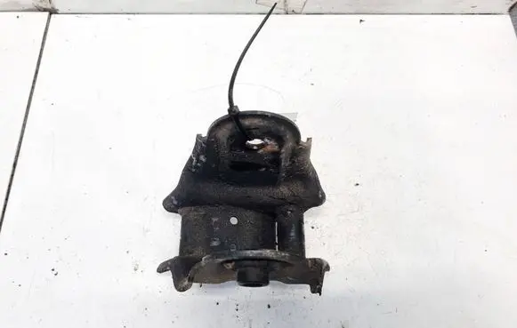 Chevrolet Captiva Engine mounting bracket