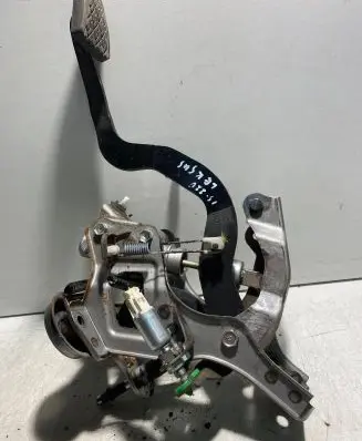 Lexus IS 220D-250-350 Accelerator throttle pedal