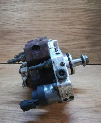 Renault Espace - Grand espace IV Fuel injection high pressure pump 8200041766 8200170377 0445010033