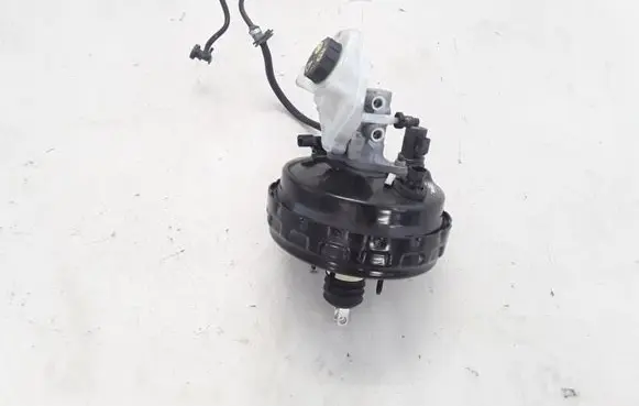 Volvo XC60 Brake booster