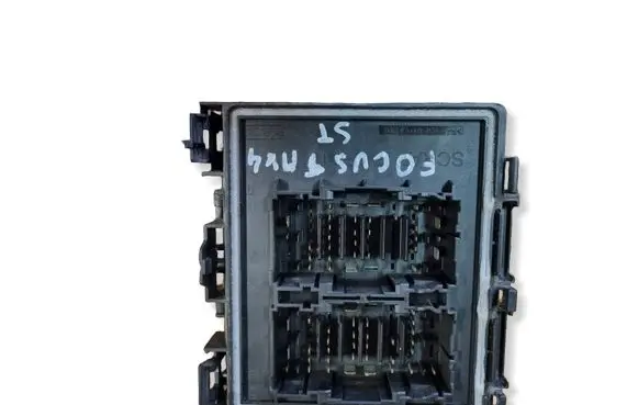 Ford Focus Fuse module JX6T14D068BD CDD987 7830585624