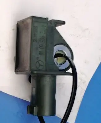 Mercedes-Benz E W212 Airbag deployment crash/impact sensor A1729056000