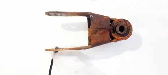 Engine mount bracket