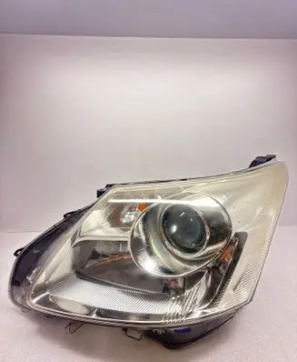 Toyota Avensis T270 Headlight/headlamp H279GLDE 1267502 110412
