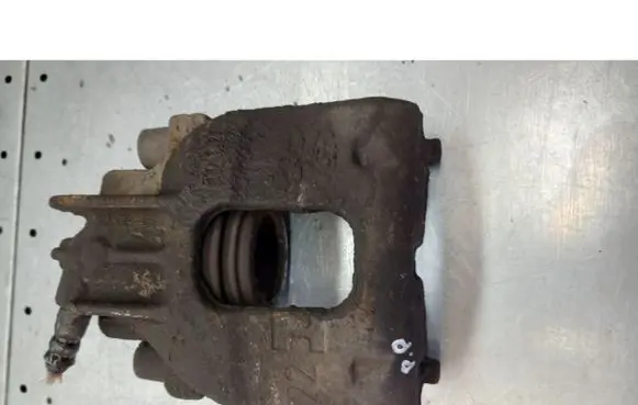 Ford Focus C-MAX Front brake caliper