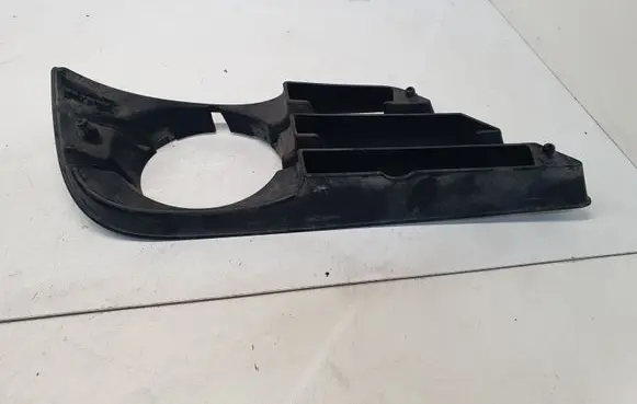 Mercedes-Benz GLC X253 C253 Front fog light trim/grill A2518850453