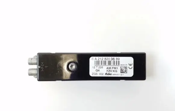 Mercedes-Benz CLS C218 X218 Aerial antenna amplifier A2128203689
