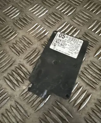 Mercedes-Benz E A207 Blind spot module A0009055103 A0009019002