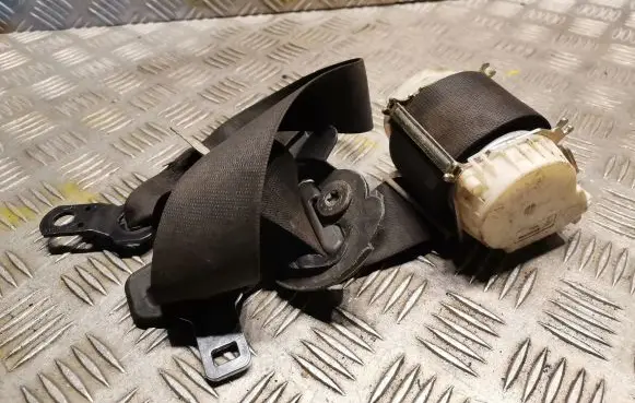 BMW X3 E83 Front seatbelt S13400711070