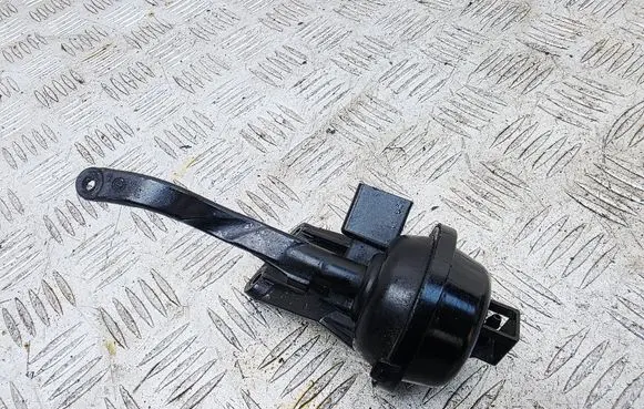 Vacuum valve