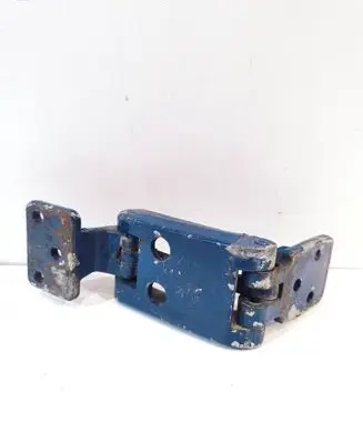 Mercedes-Benz Sprinter W906 Loading door lower hinge A9067400237