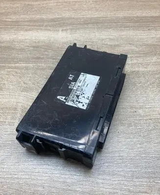 Subaru Outback Alarm control unit/module 88281AG09A X1T17172H4