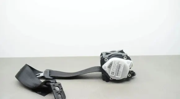 Audi Q3 8U Rear seatbelt 8U0857805B