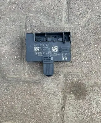 Audi A4 S4 B9 8W Door control unit/module 8W0959595M