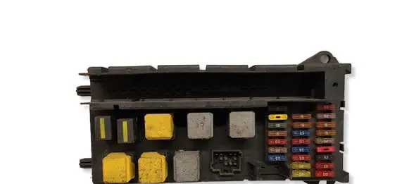 Mercedes-Benz Sprinter W906 Fuse module A9065450401