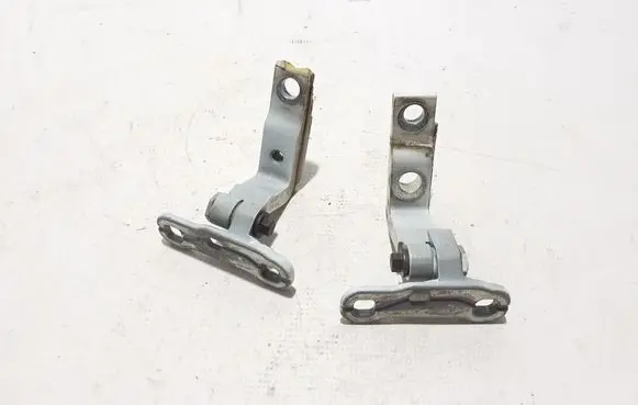 Volvo XC40 Front door upper hinge 31424591