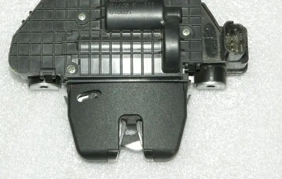 Peugeot 3008 I Tailgate/trunk/boot lock/catch/latch 8719F7 9151487499