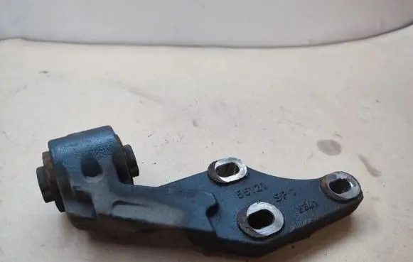 Land Rover Range Rover Sport L320 Front differential mounting bracket 55121