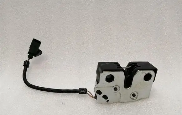 Porsche Boxster 982 Tailgate/trunk/boot lock/catch/latch 98151205304