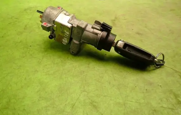 Audi A4 S4 B7 8E 8H Ignition lock 4B0905851