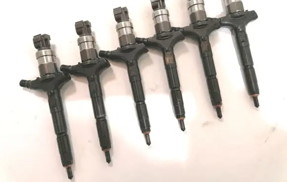 Fuel injectors set
