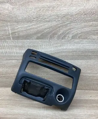 Radio/GPS head unit trim