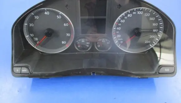 Volkswagen Golf IV Speedometer (instrument cluster) 1K0920861