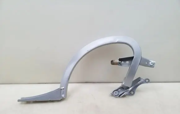 Audi A6 S6 C7 4G Tailgate/trunk/boot hinge 4G5827302B