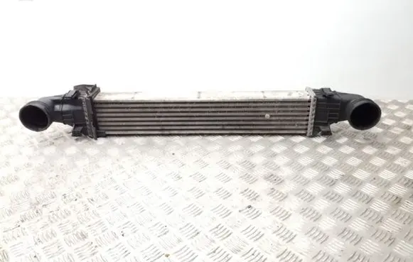 Mercedes-Benz E W211 Intercooler radiator A2115001102