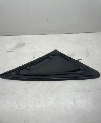 Audi A4 S4 B9 8W Rear side window 8W5845297D 539701