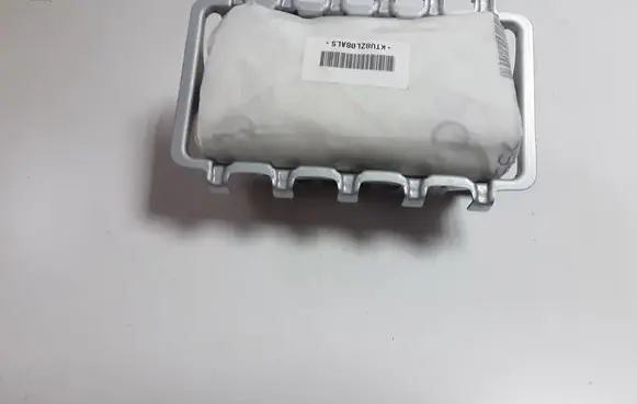 Mitsubishi L200 Passenger airbag 638189300