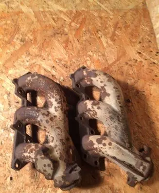 Mercedes-Benz E W124 Exhaust manifold
