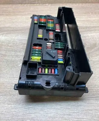 BMW 7 F01 F02 F03 F04 Fuse module 9252816 1703344